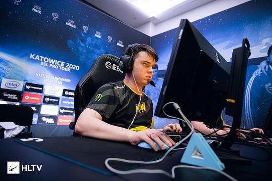 国服英雄联盟临时停服事件背后的真相与对策